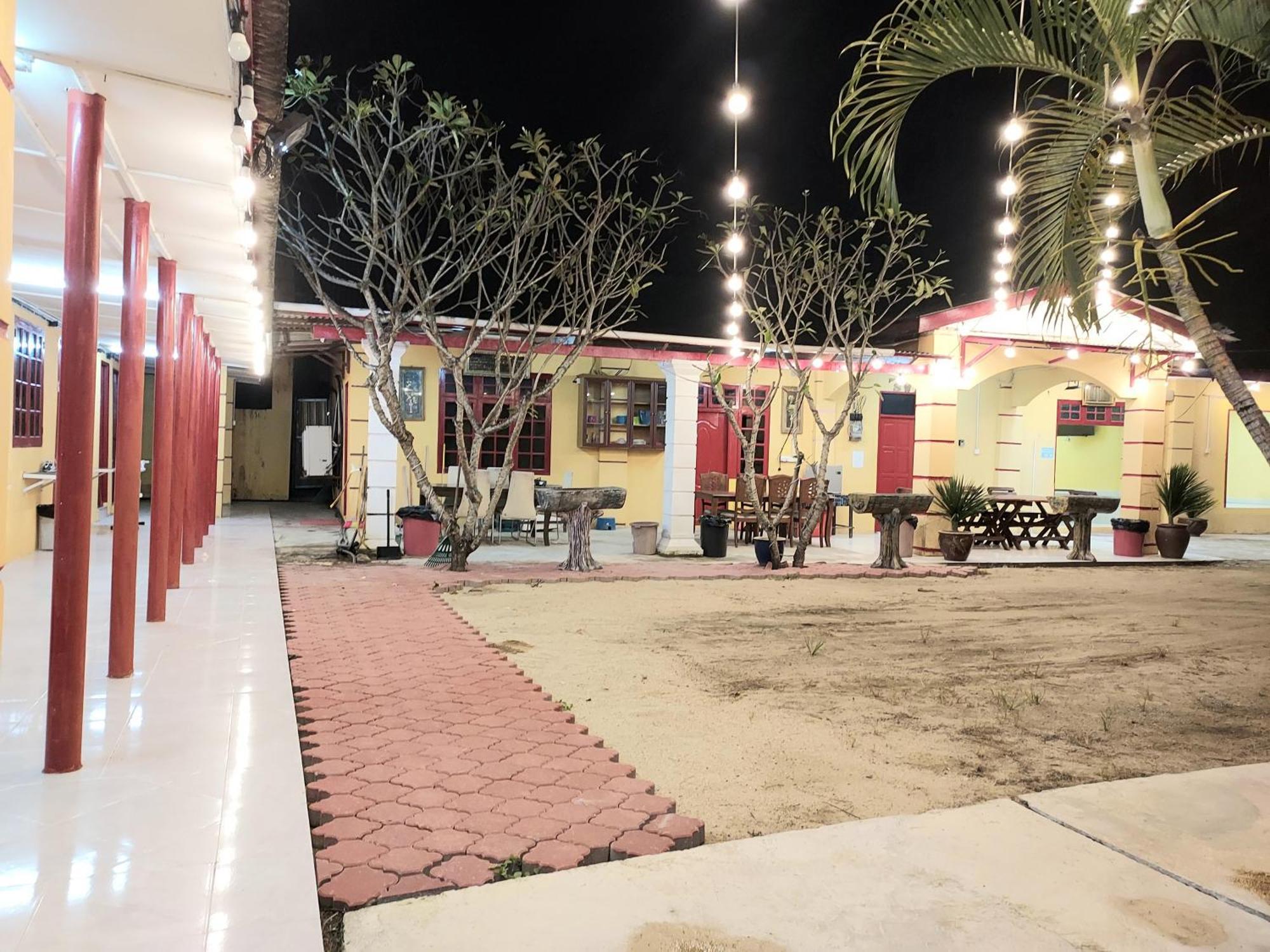 Irama Resort Amir Yjs , Pantai Irama Bachok Exterior foto